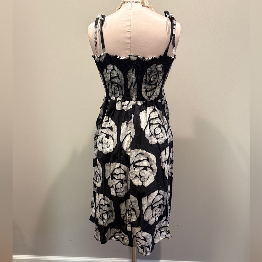 NWT Global Mamas Black/Navy and White Smocked Floral Dress - Picture 2 of 6